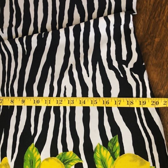 👗🌸HOST PICK🌸👗Bloomingdales Silk Zebra Shift Dress with Lemons at Hem - Picture 9 of 10